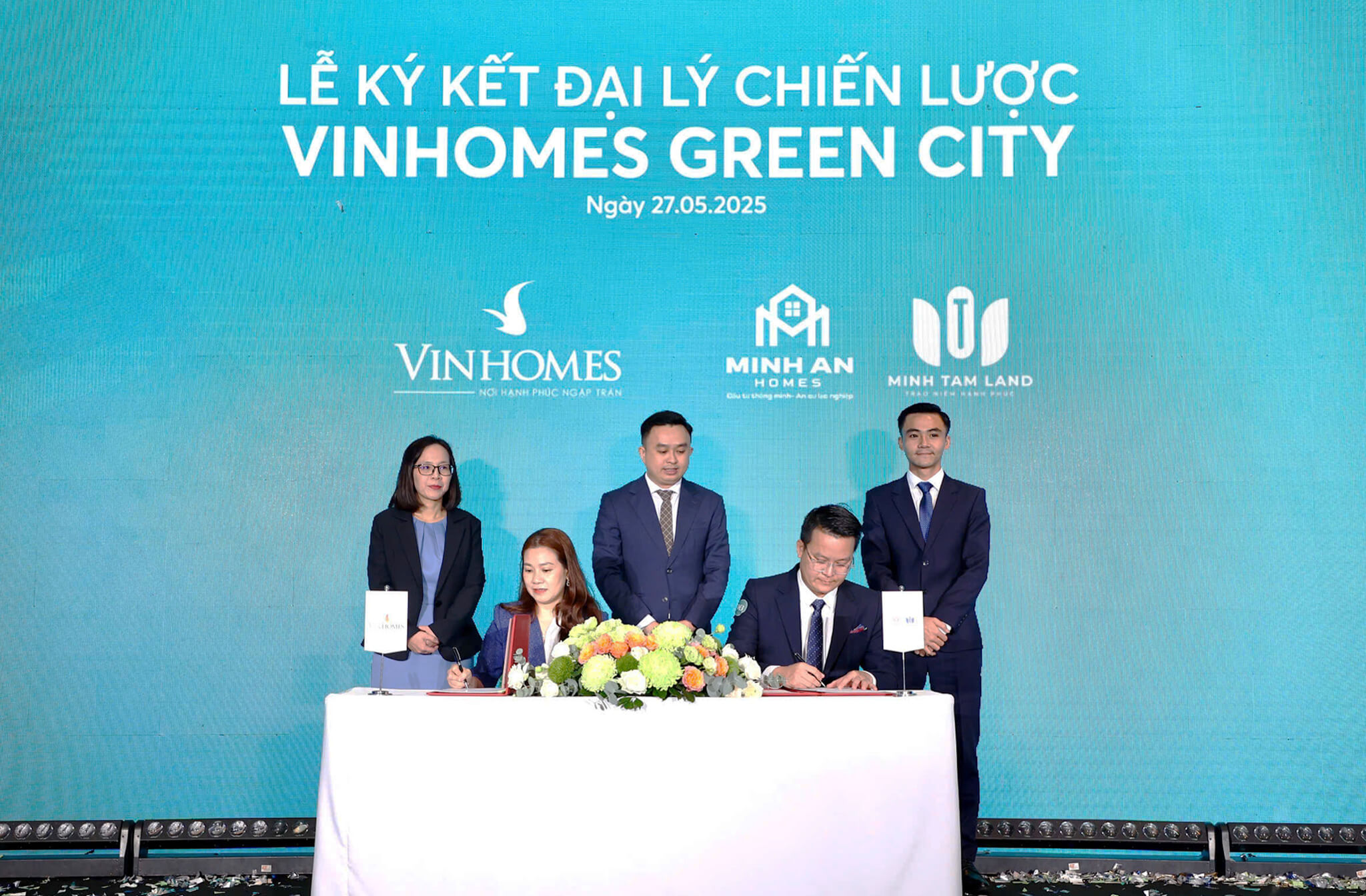 Lễ ký kết đối tác phân phối chính thức dự án Vinhomes Green City